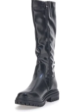 „Black Boots Café“ kostete 2001318