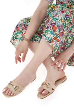 Ciabatte Flat Beige Con Morsetto Oro Talemi 18167