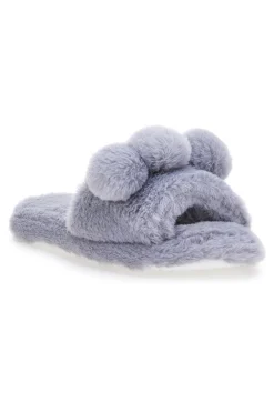 Die ersten 2 grauen Hausschuhe