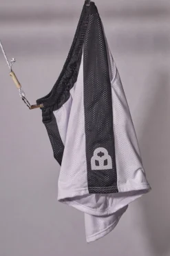 Pantaloncini Bianchi Sportivi Traforati al Ginocchio Bianchi e Neri BOARDMAN BRDM6