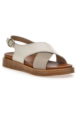 Sandali beige con fasce incrociate bicolore Pittarello Focus 28053NAL