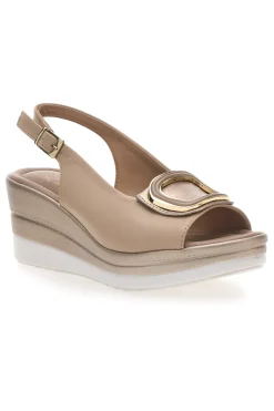 Sandali beige con zeppa e maxi fibbia Pittarello Look MK3197352