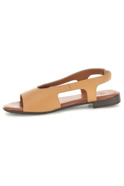 Sandali beige in vera pelle con fascia e inserto laterale Pittarello look 225620