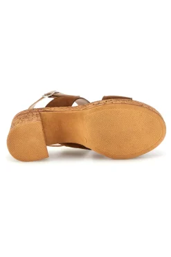 Sandali in pelle marrone con tacco largo e plateau Pittarello 322418379