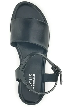 Sandali neri in vera pelle con fascia e cinturino Pittarello focus 222210