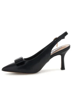 Schwarze Pumps mit Riemen und Metallic-Detail Ferre F030