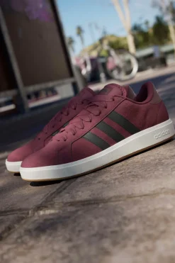 Sneakers bordeaux in pelle con strisce nere Adidas Grand Court Base 00s