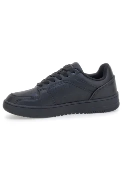 Sneakers nere in similpelle stile basket Champion RD18 2 Low