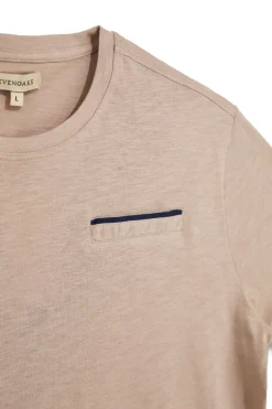 T-shirt beige con taschino a contrasto Sevenoaks NBY698
