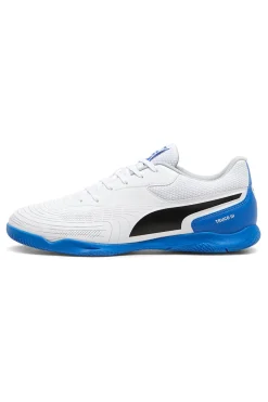 Weiße Fußballschuhe und blaue Sohle Puma Truco III