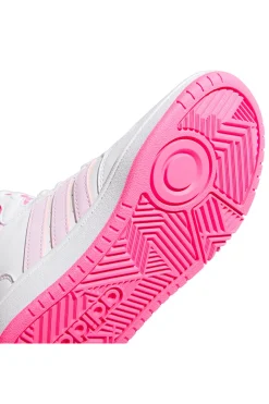 Weiße und rosa Sneaker mit Adidas Hoops 3.0 Mid K-Schnürsenkeln