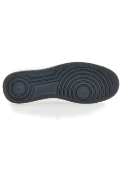 Weiße und schwarze Sneakers mit perforiertem Obermaterial Everlast 713