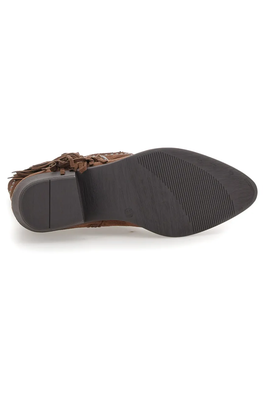 Die ersten braunen Cowboystiefel P637 mit Fransen und Nieten