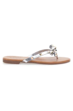 Flip-Flops mit silberner Schleife und Nieten MON DIEU PREA842