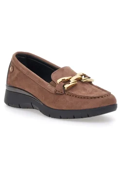 Mocassini Marroni Effetto Suede Con Catenina INBLU IC020042