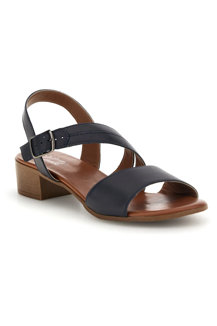 Sandali blu in vera pelle Pittarello look 243050