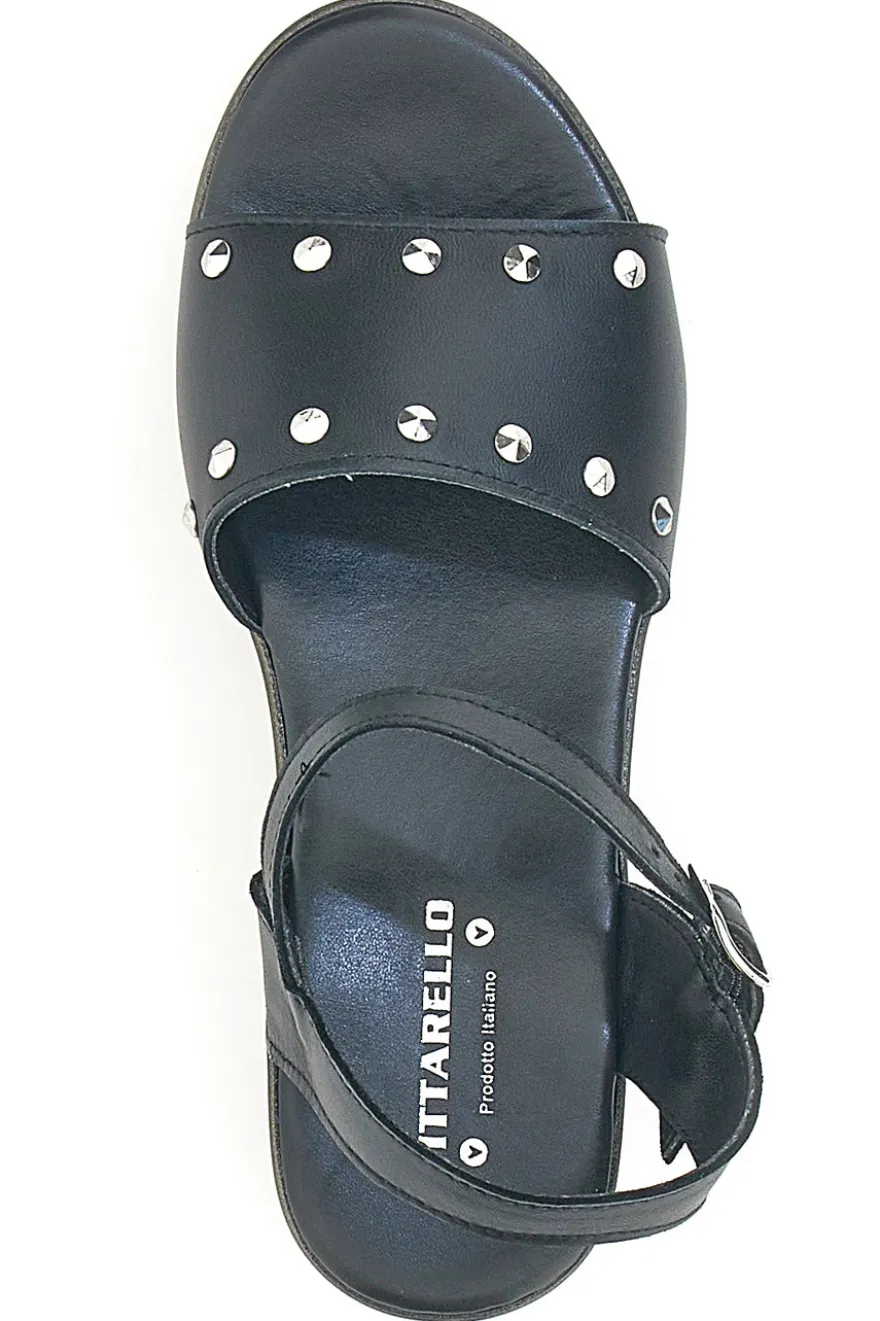 Sandali Neri Con Borchie sulla Tomaia in Pelle PITTARELLO LOVE 3553101