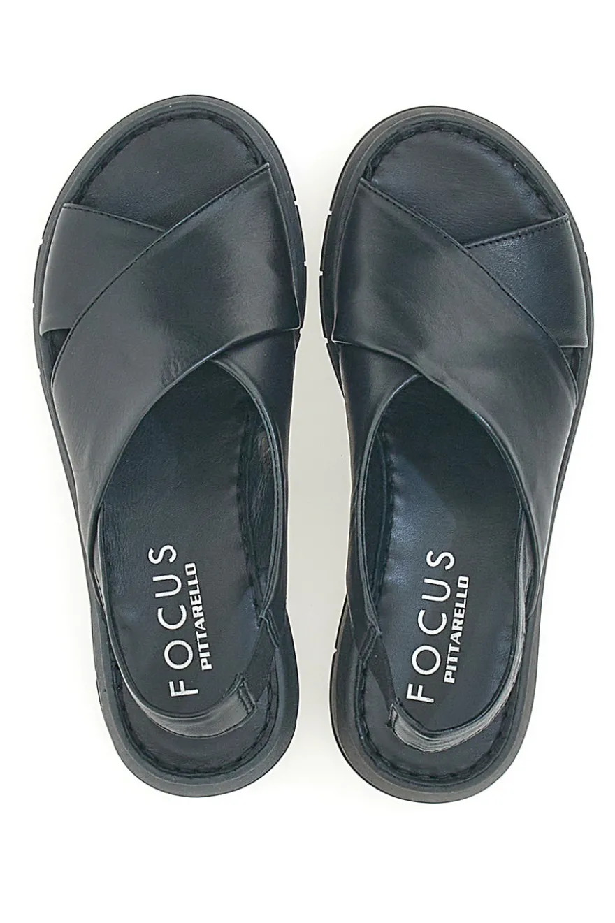 Sandali Neri con Tomaia in Pelle e Soletta Morbida PITTARELLO FOCUS 3315579