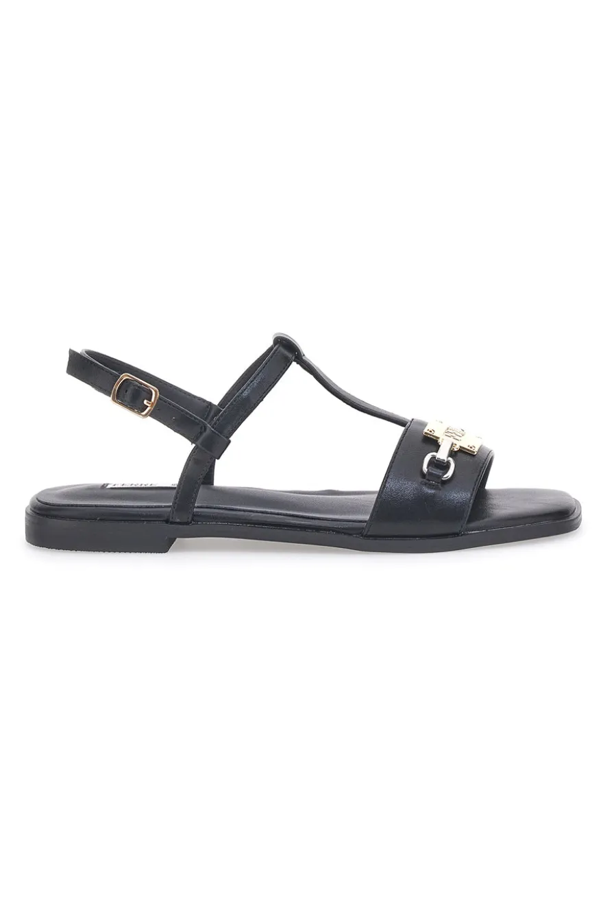Sandali Neri Flat con Dettaglio Catena Ferre' F251