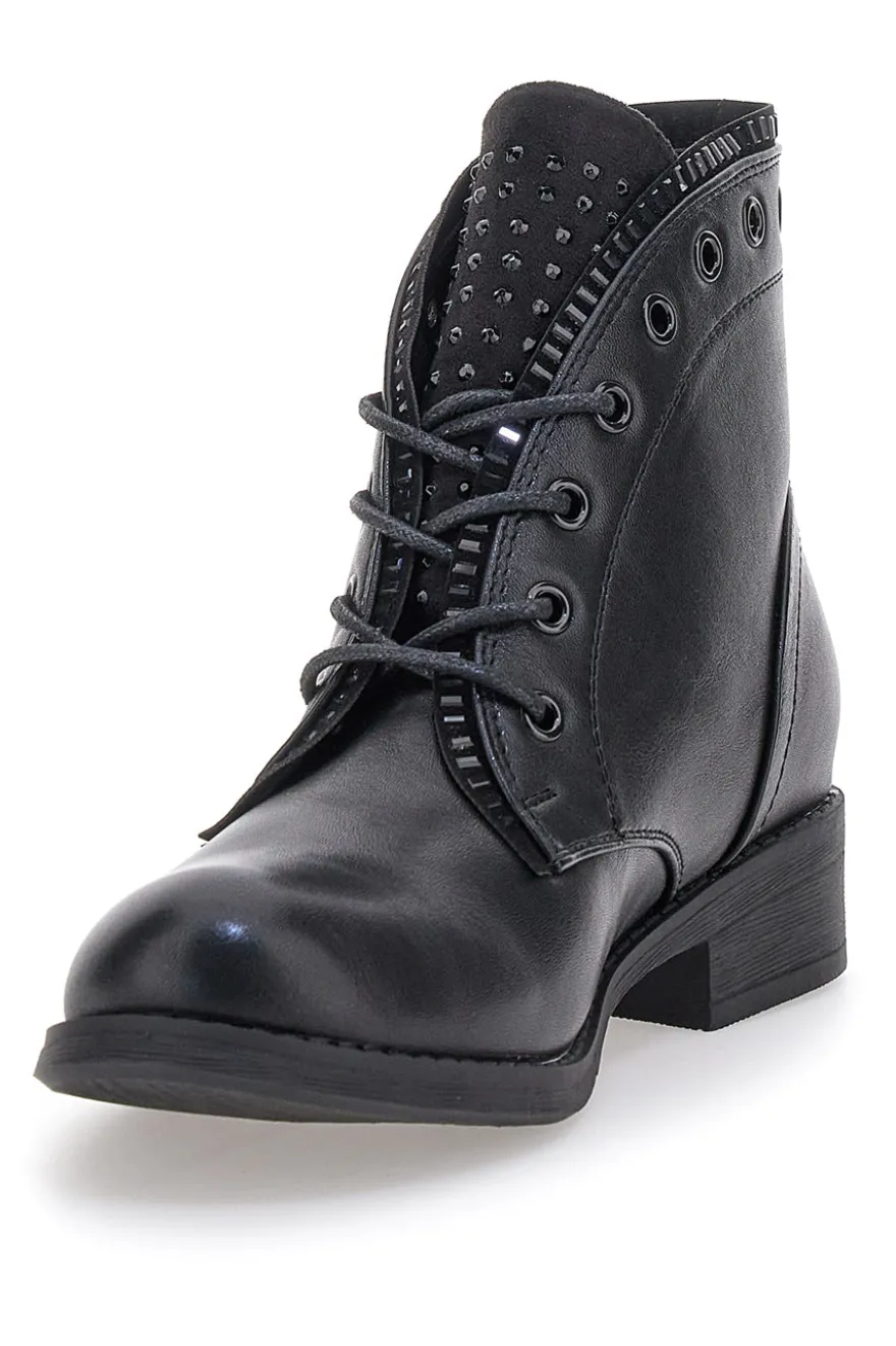 Schwarze Stiefeletten The First P630 mit Ton-in-Ton-Nieten