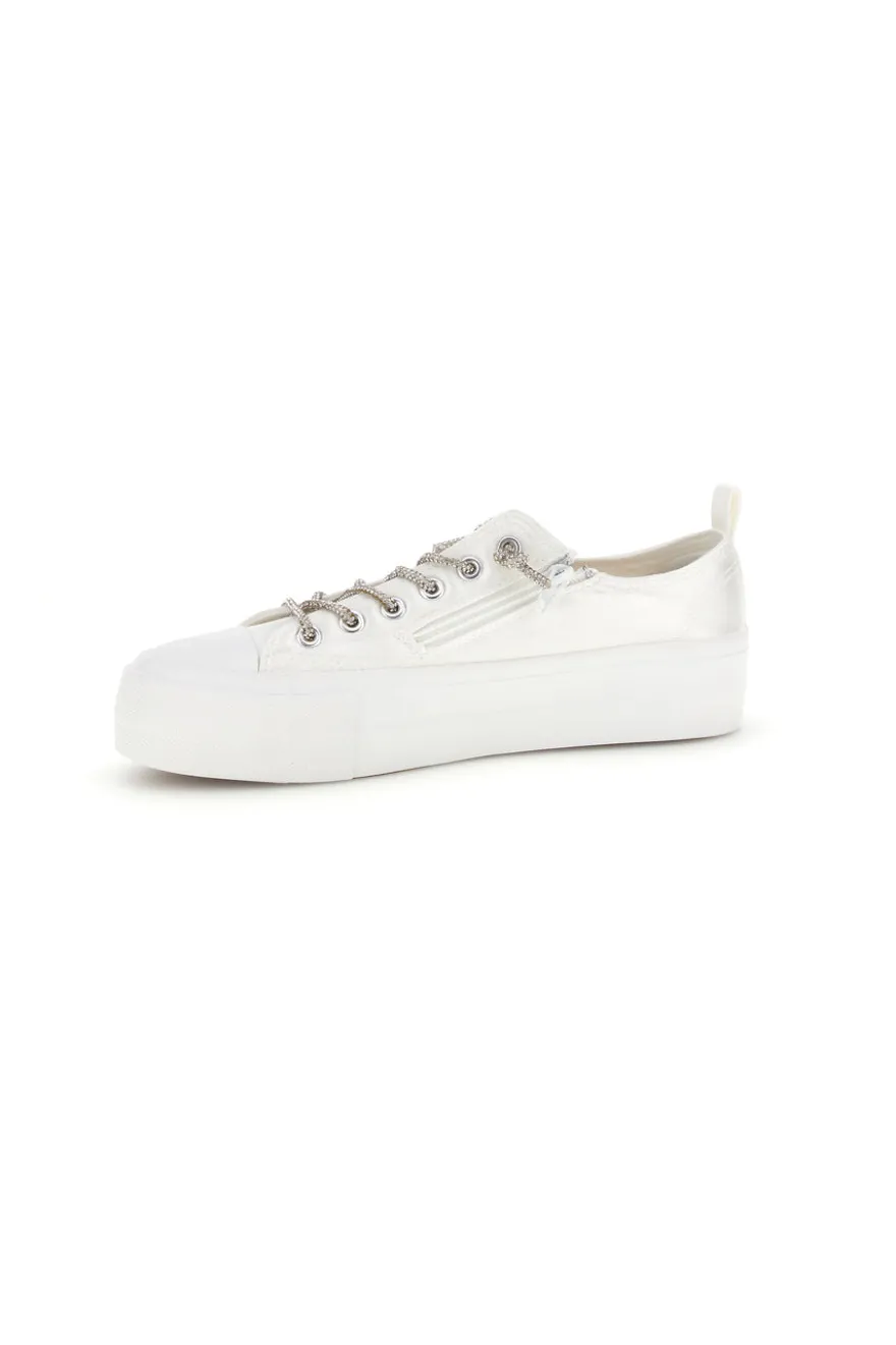Sneakers bianche in materiale sintetico con lacci decorativi Energy CONV3