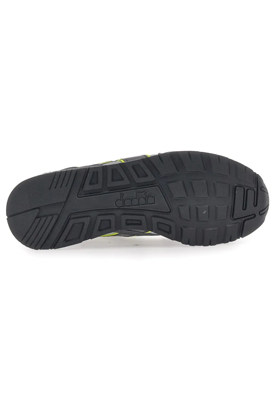 Sneakers Grigie con Tomaia in Pelle DIADORA N.92