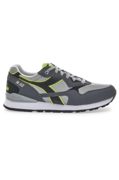 Sneakers Grigie con Tomaia in Pelle DIADORA N.92