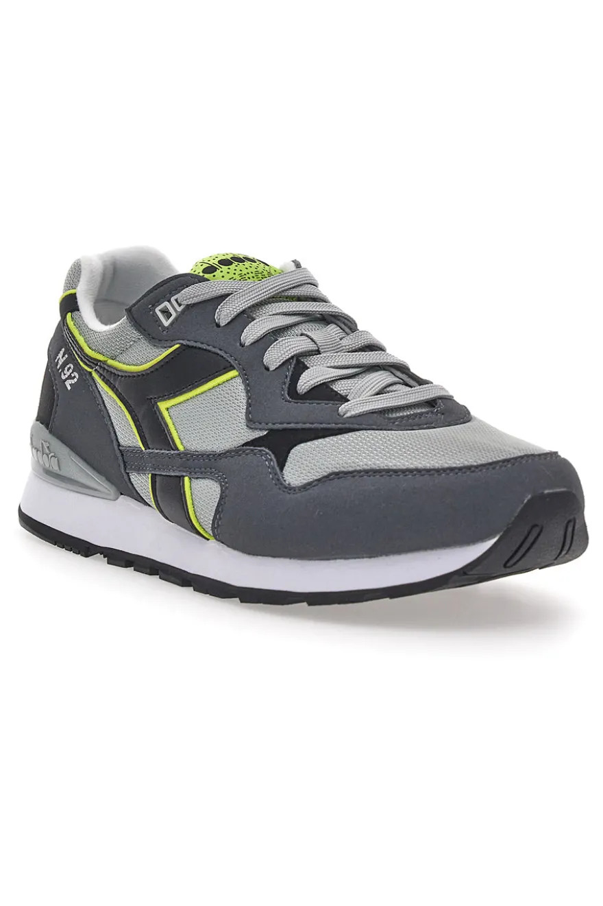 Sneakers Grigie con Tomaia in Pelle DIADORA N.92