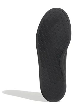 Sneakers nere con lacci Adidas URBAN COURT