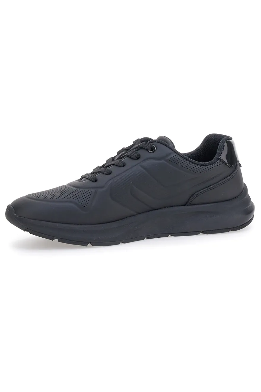 Sneakers nere in materiale tecnico Levi's Larry J