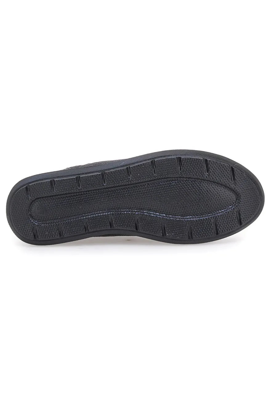 Stivaletti neri con inserti elastici e suola leggera Inblu 59 WG