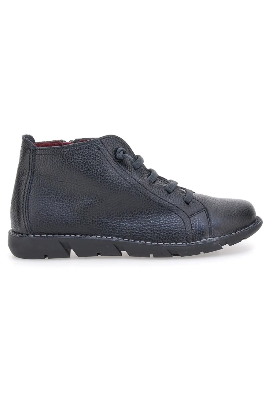 Stringate alte nere in pelle con zip laterale Pittarello Tierra 4757