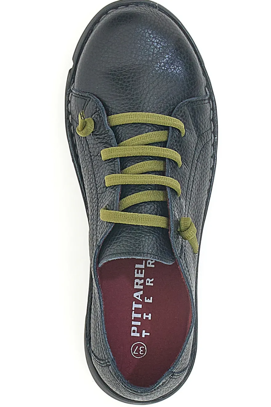 Stringate in vera pelle nere con lacci verdi Pittarello Tierra 24224