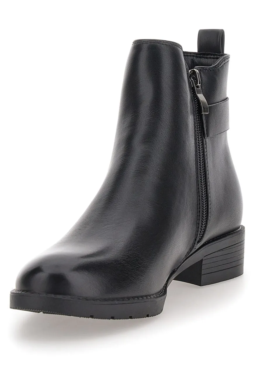 The First P623 Niedrige schwarze Stiefeletten mit seitlicher Schnalle